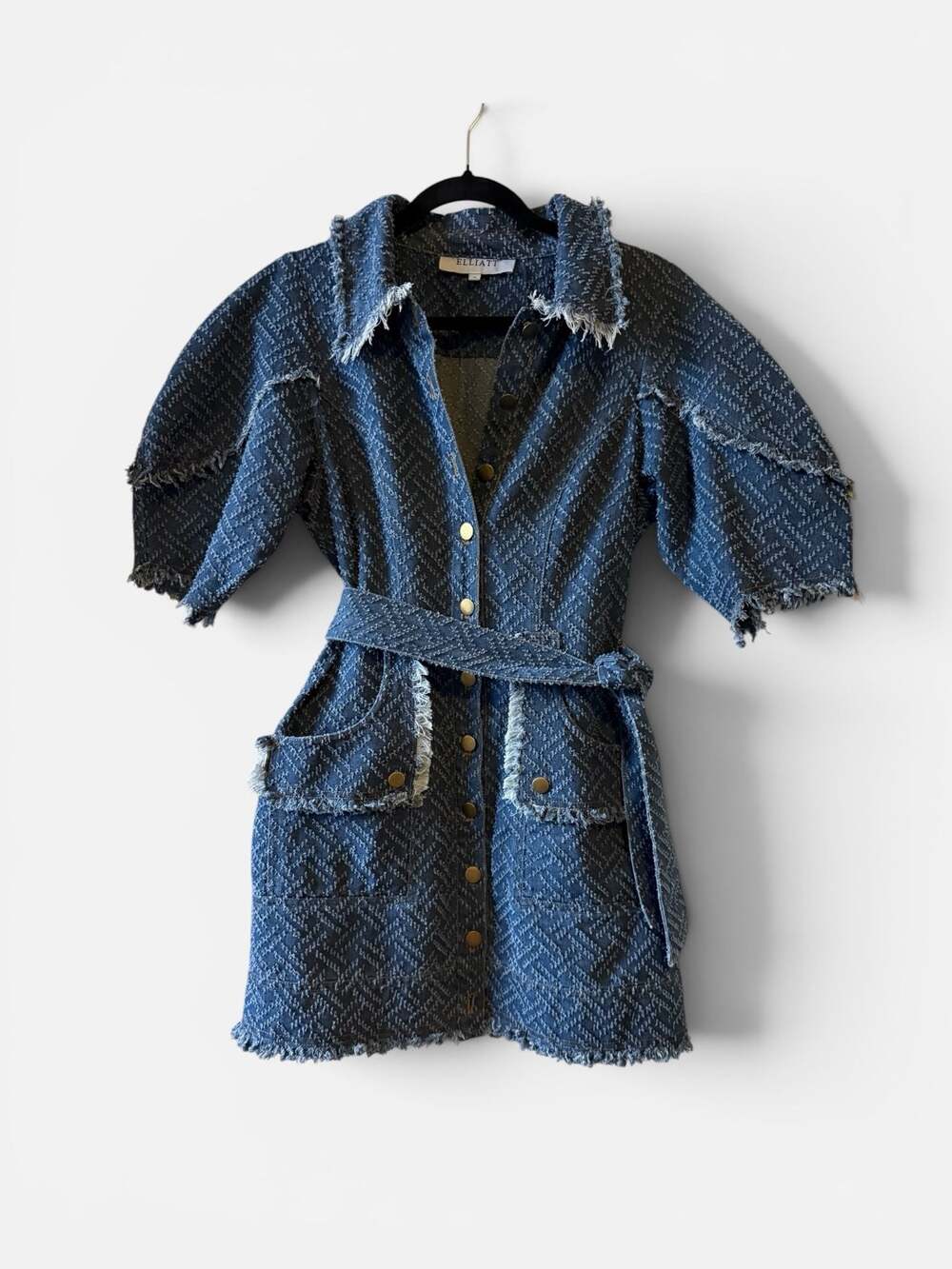 Elliatt Cora Frayed Denim Mini Dress M Blue Belted Puff Sleeve - Picture 9 of 11